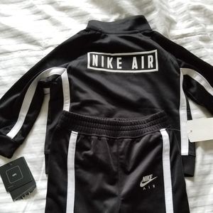 Boys Nike track suit 18 months *new*